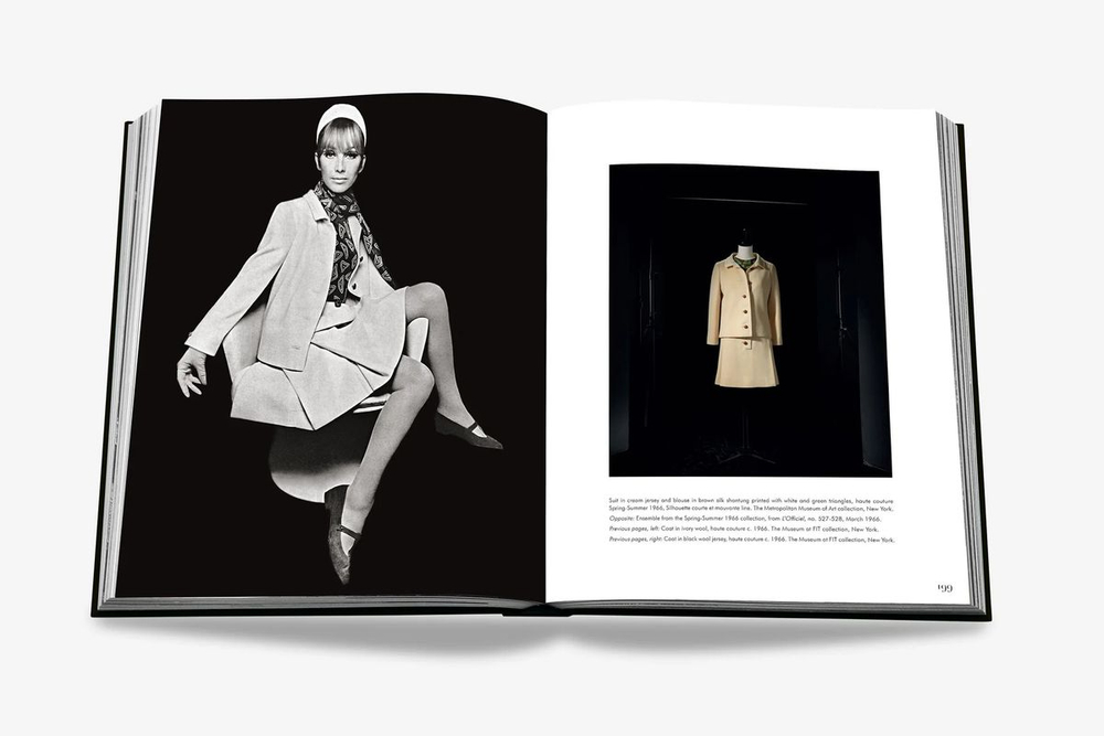 Книга Assouline The Dior Series Dior by Marc Bohan в твердом переплете