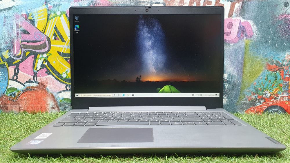 Ноутбук Lenovo i3-8/4Gb/FHD