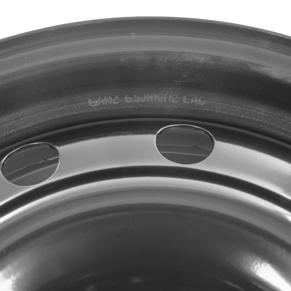 Диск штампованный R16 6.5J 5x114.3/67.1 ET38 GANZ Black GRN16065