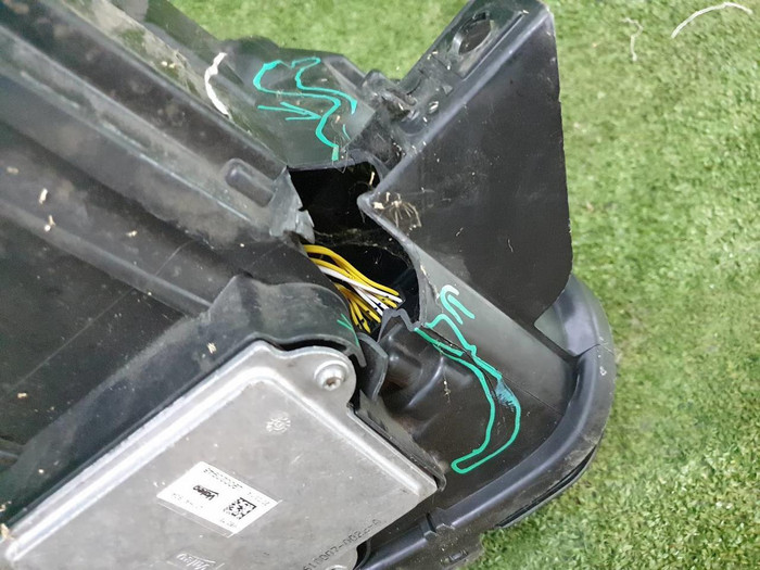 Фара левая Range Rover Vogue 4 (2012-2017) ксенон