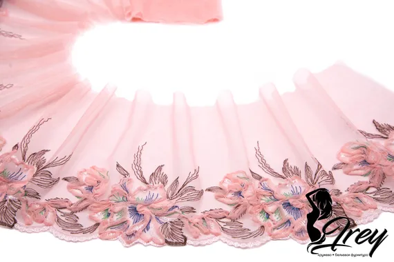 05-79 Вышивка на неэл. сетке 20 см, пудра/кофе (левая)