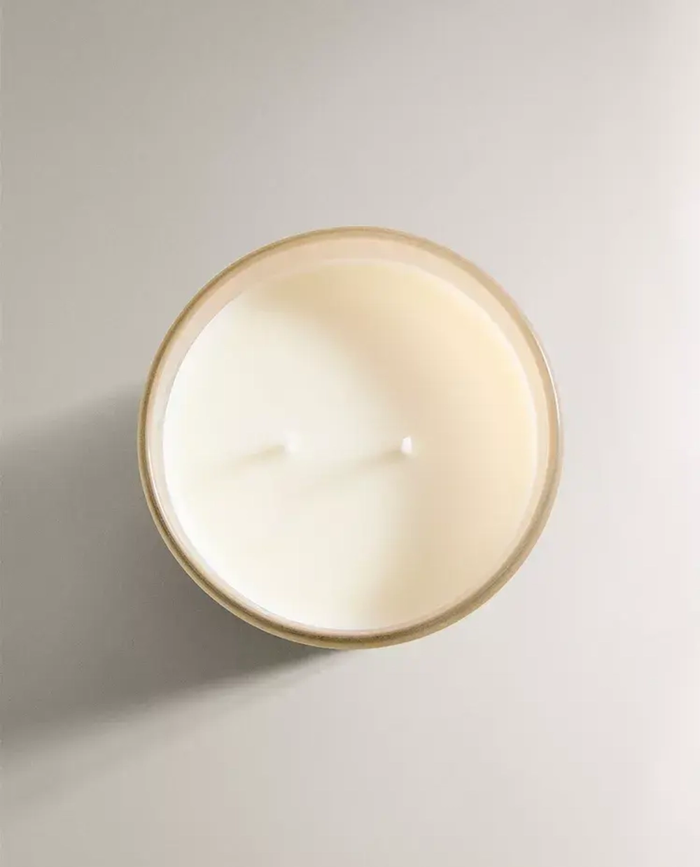 ZARA HOME АРОМАТИЧЕСКАЯ СВЕЧА ORCHIDÉE LUMIÈRE