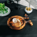 Деревянная менажница из кедра для подачи блюд и закусок с гравировкой "Время чудес". MG78