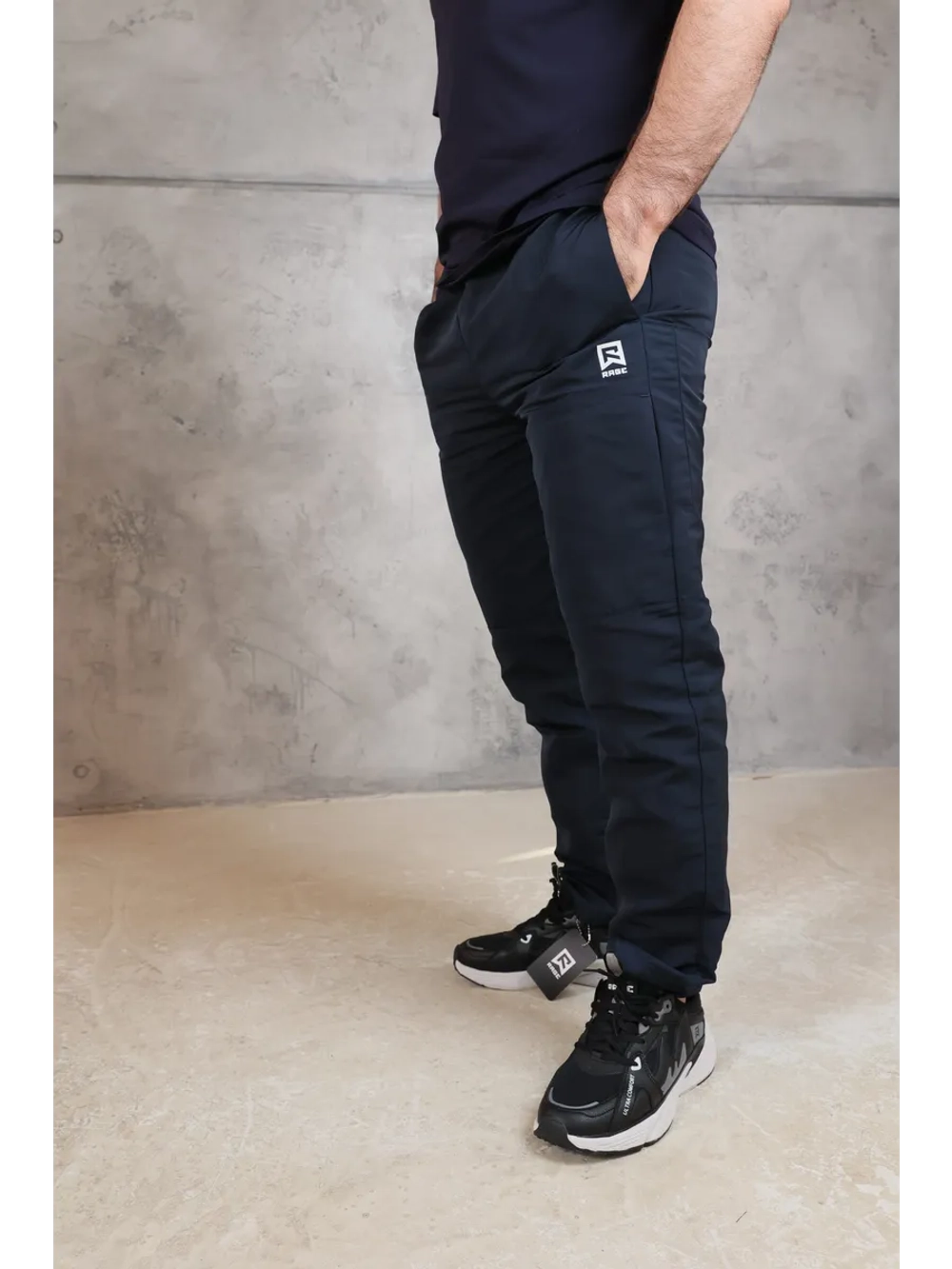 Спортивные брюки