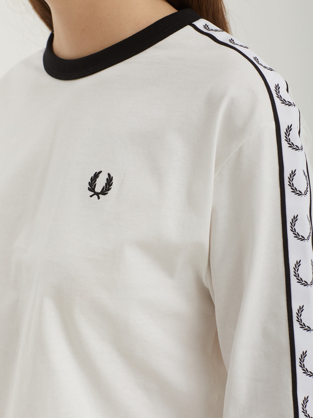 Женский Лонгслив Taped