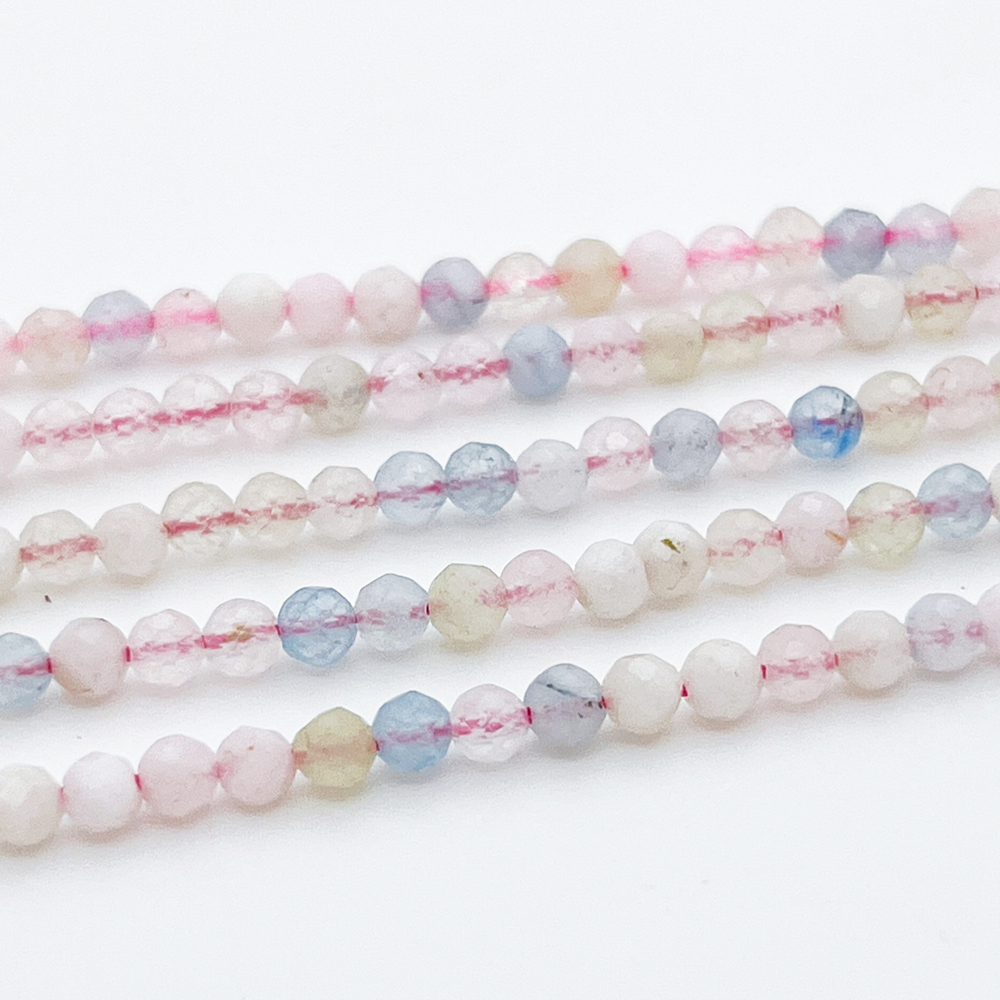 Кварц тонированный граненый, размер около 3,4-3,6 мм, цена за нить 110 шт (около 38 см)