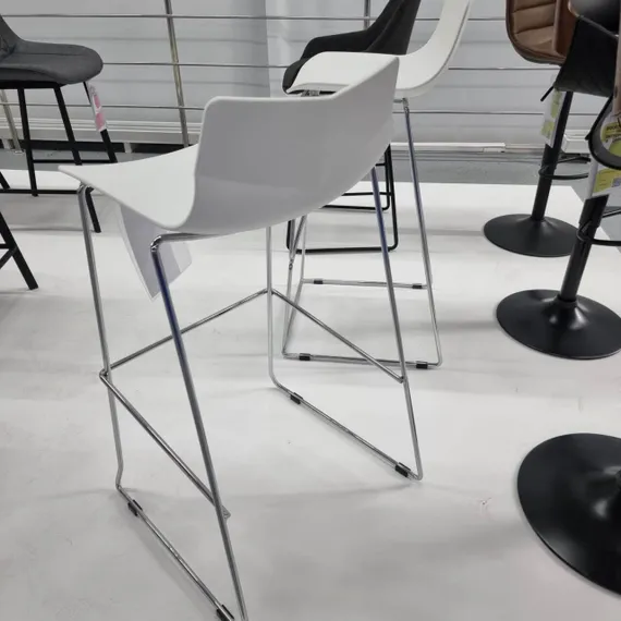 Барный стул Leaf белый