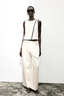 ZARA ТОП ИЗ КРЕПА С КОНТРАСТНОЙ ОКАНТОВКОЙ, ЭКРЮ/ЧЕРНЫЙ