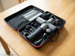 Массажёр Booster Pro 3 в раскрытом кейсе