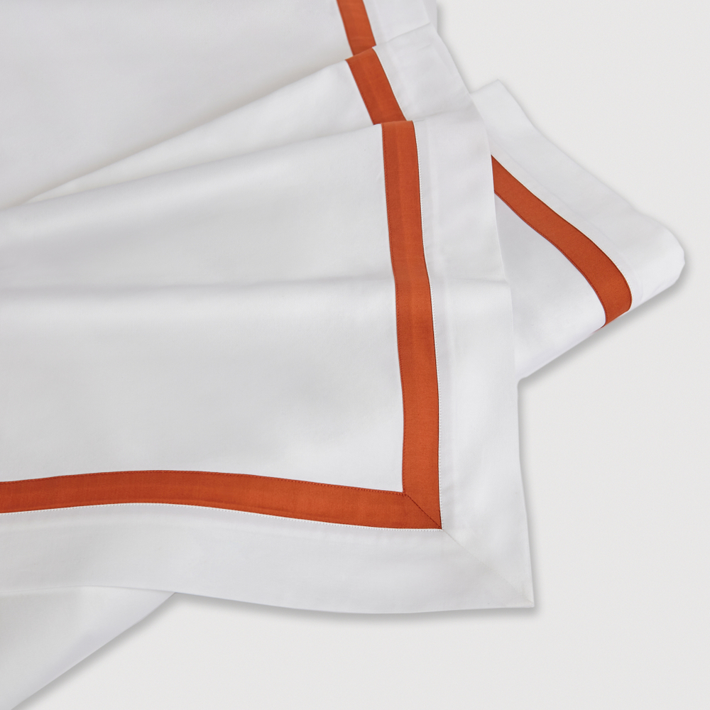 Постельное белье 2 спальное евро Сlaire&Caroll Nuage белое с оранжевым кантом