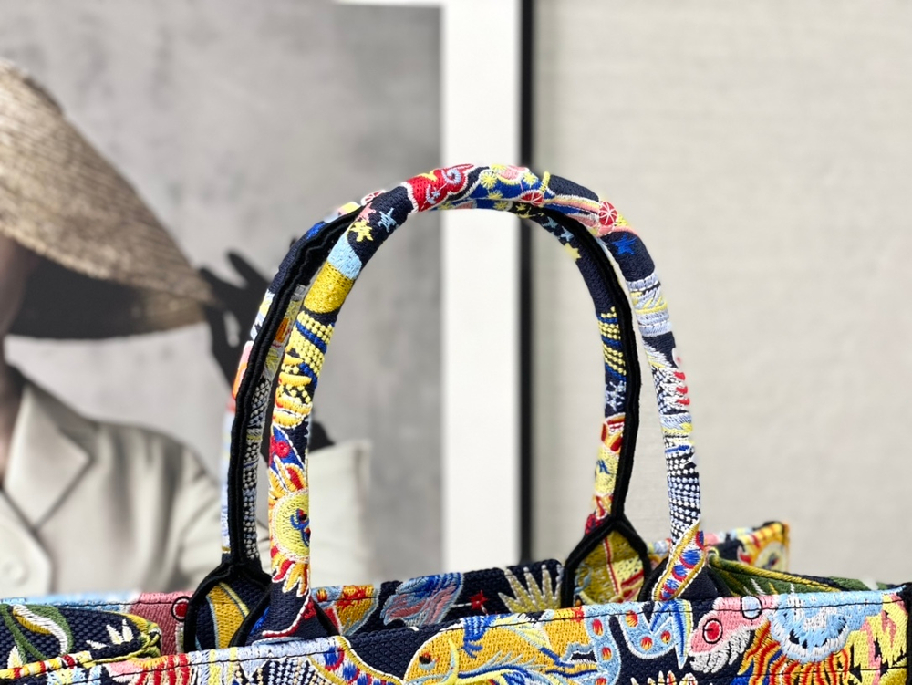 Christian Dior Book Tote 36 cm