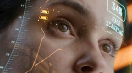 Новый ИИ узнаёт всё о человеке по его фото