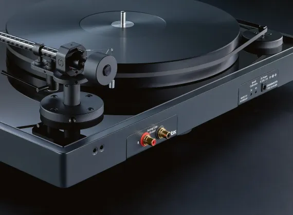 Revox T700 Studio Master Turntable Black