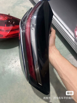 Задние фонари оригинал Honda UR-V (левые, внутренние и внешние)