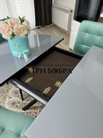 Круглый стеклянный раздвижной стол и стулья "ГУЧИ" тиффани