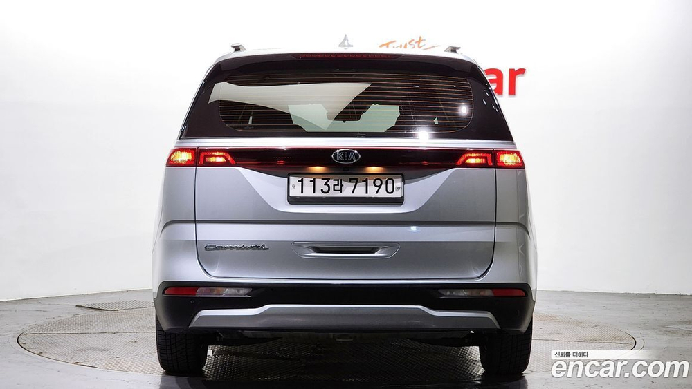 Kia Carnival (Sedona) 4 Generation 9-и местный Prestige (11.2020)
