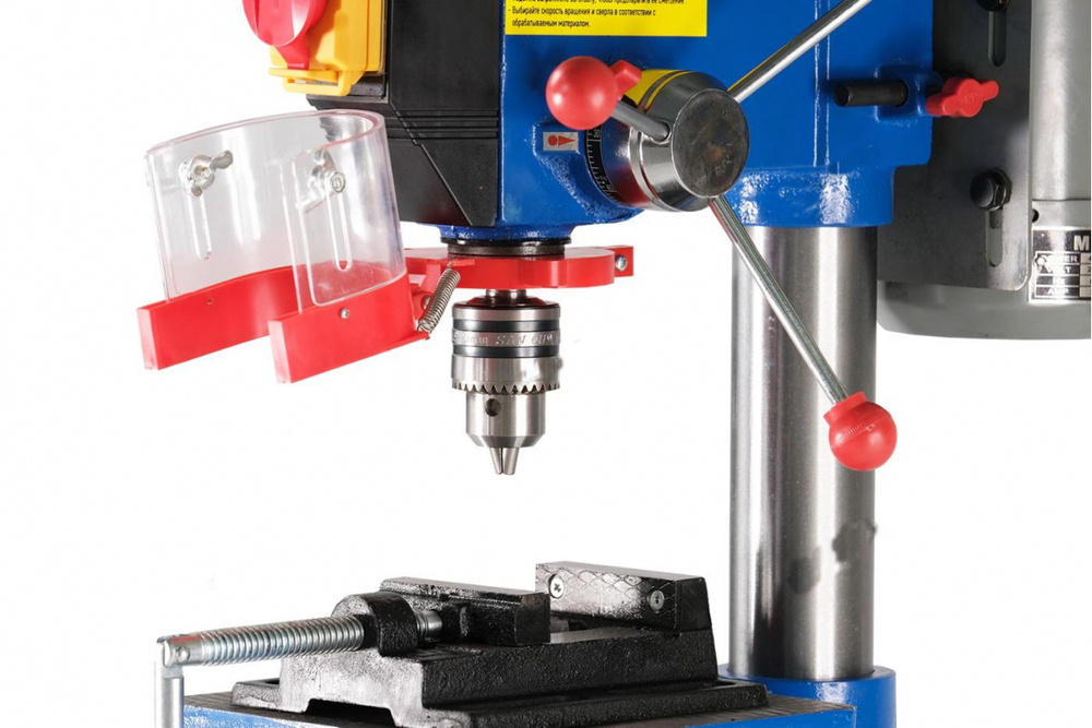 Станок сверлильный NORDBERG ND25120 (900Вт, 20мм, макс расст до стола 685мм, 12 скоростей, тиски)