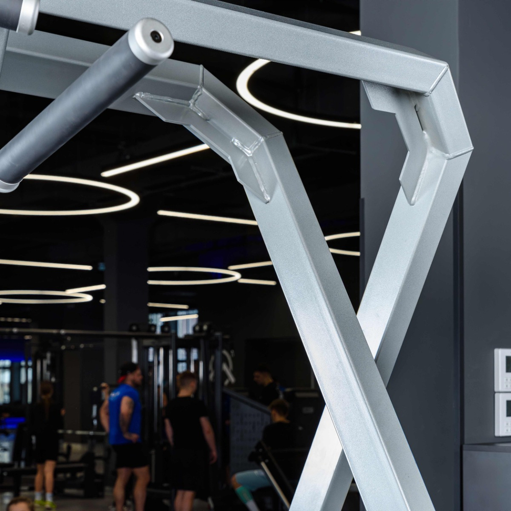 D610 Тяга сверху через стороны