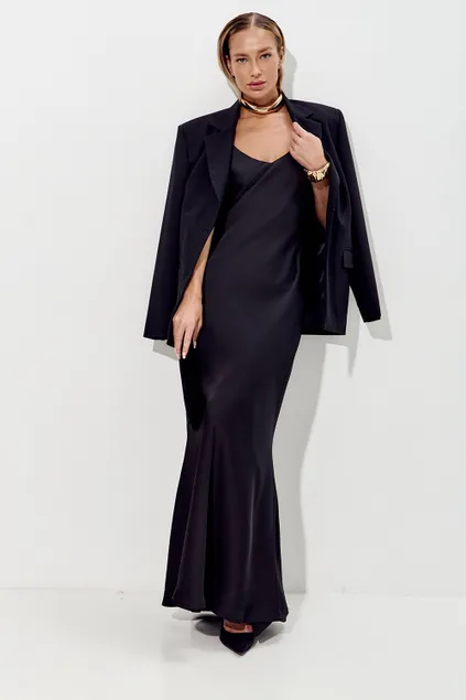 Платье из атласа в бельевом стиле черного цвета