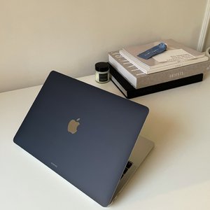 Виниловая наклейка DEEP BLUE для MacBook
