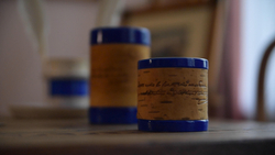 Кружка большая фарфоровая без ручки c берестой и с цитатами Лермонтова. Lermontov forever.