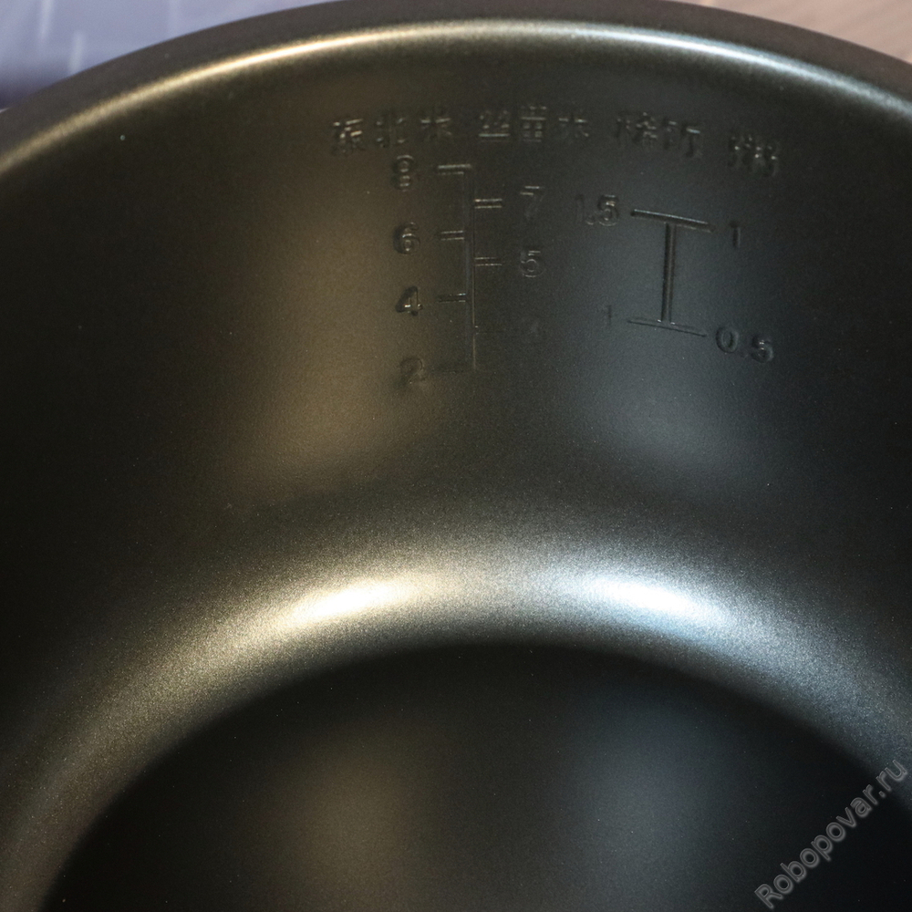 Чаша с тефлоновым покрытием для мультиварок на 4 литра типа P128