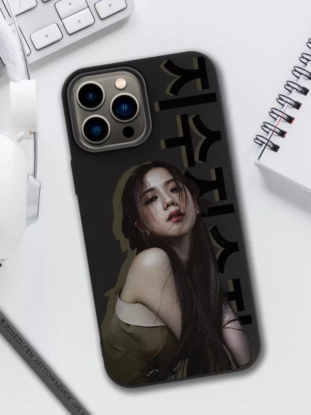 Чехол на iPhone 15 Pro Max с принтом