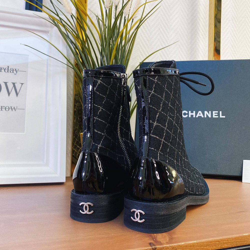 Chanel Кожаные ботинки