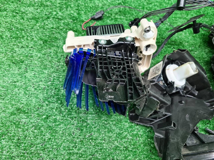 Битая Фара правая Mercedes AMG GT X290 (17-24) LED