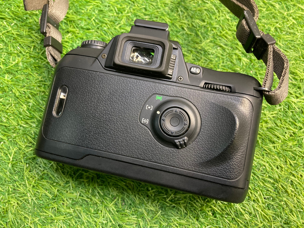 Nikon F75 Black kit 28-100mm 3.5-5.6G AF Nikkor