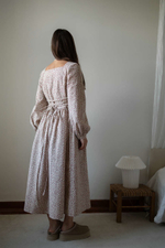 Платье Скарлетт из фланели для беременных и кормящих мам, Кремовый с розовыми цветами