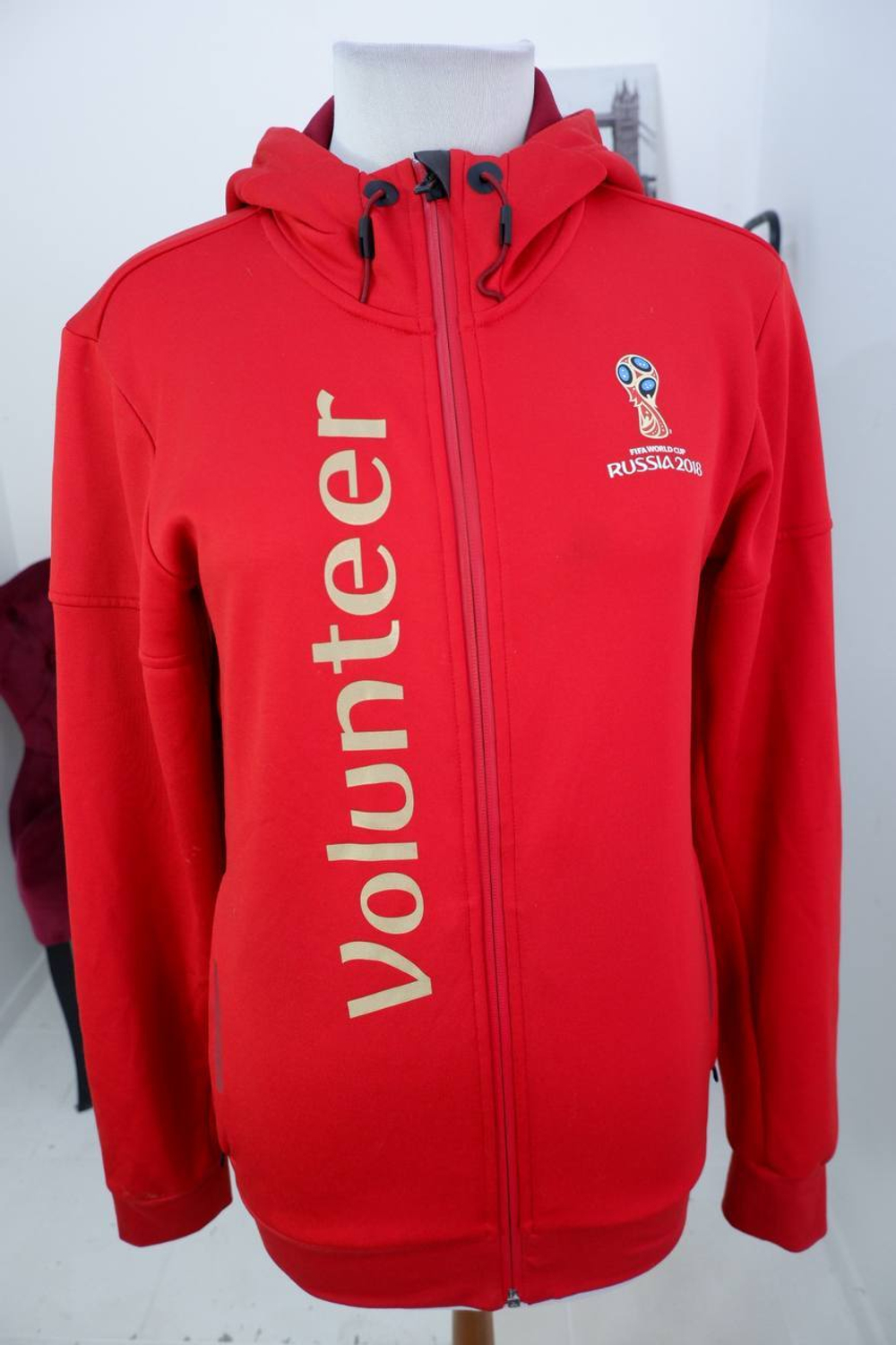 Толстовка Adidas удобная, маркировка S, визуально 44 размер