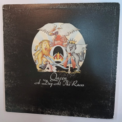 Queen A Day At The Races VG cover (UK 1976)