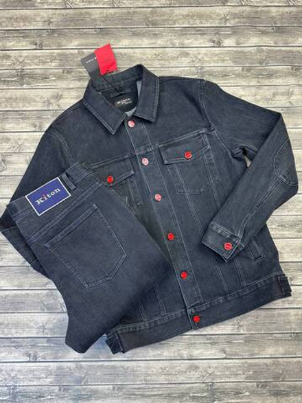 Костюм Kiton