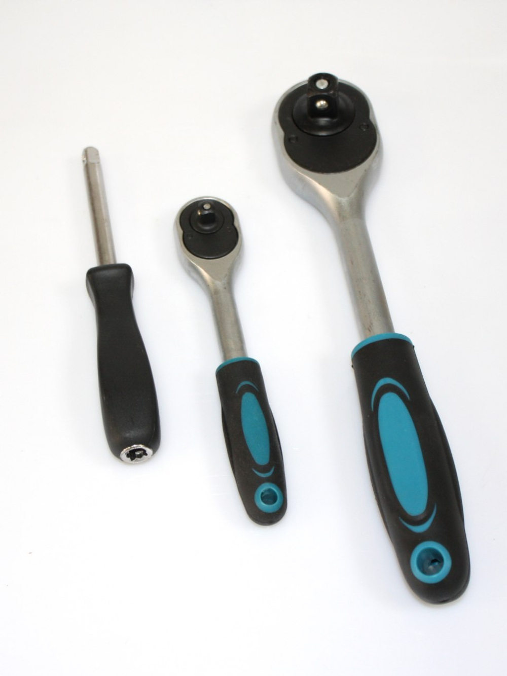 Набор инструментов для Гаечных ключей -82 предмета 1/2"-1/4"