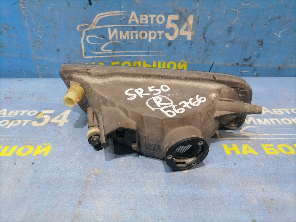 Туманка правая TOYOTA TOWNACE NOAH 1998-2008