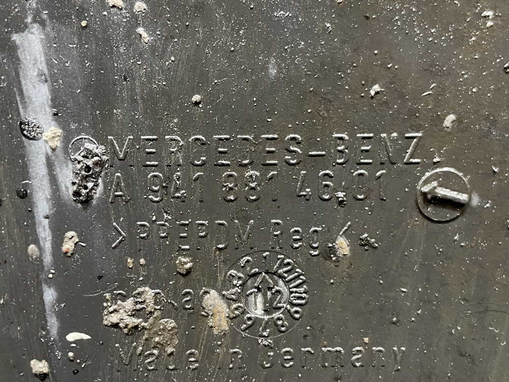 Подкрылок передний левый