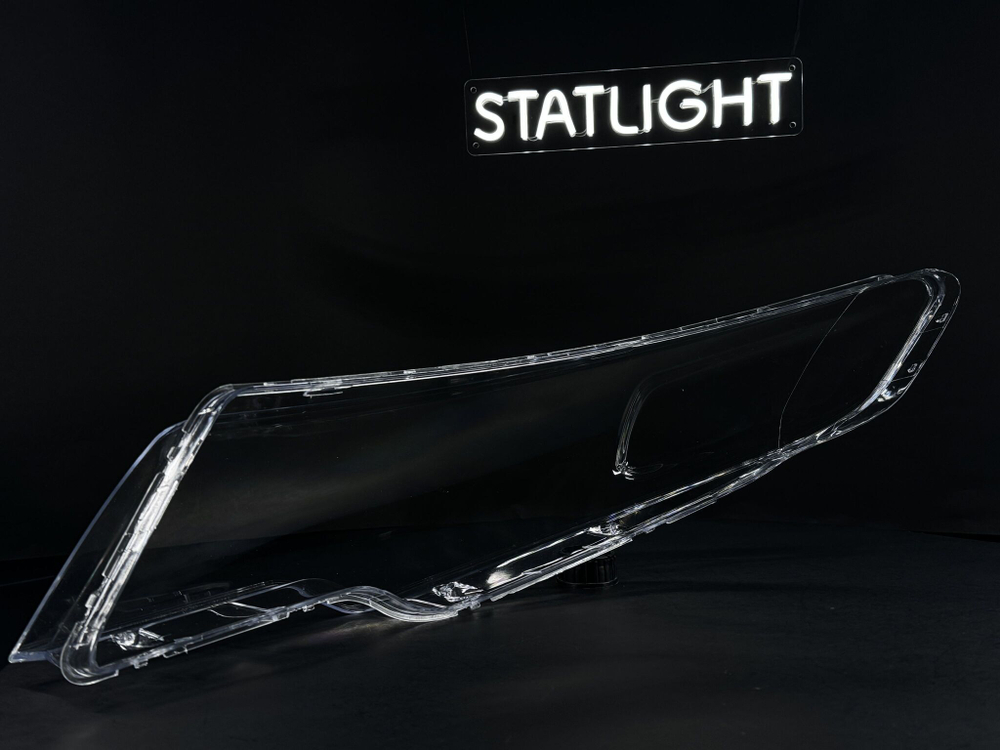 Правое стекло фары KIA Cerato 2 2008-2013