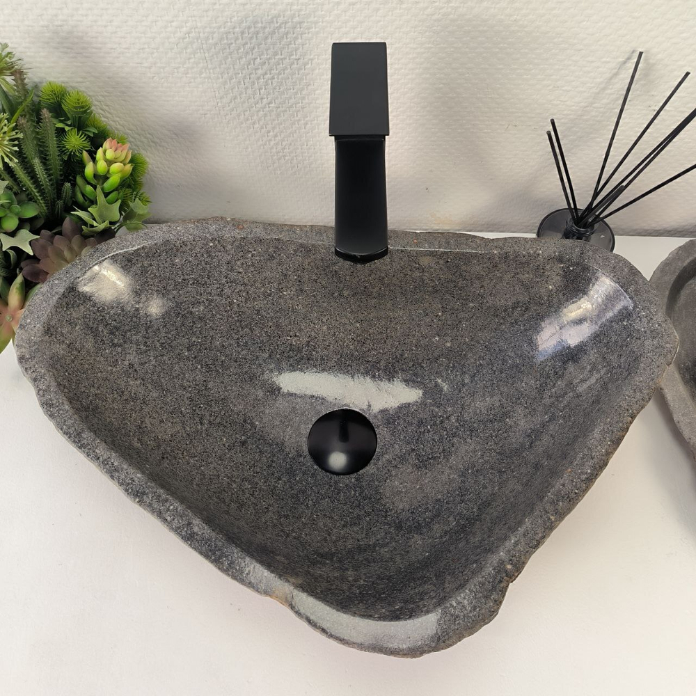 Раковина из речного камня RS-64857 55*37*15 0857