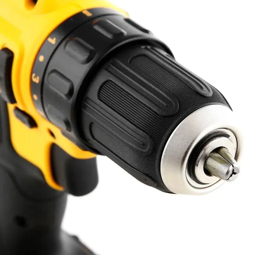 DeWalt DCD710D2 дрель-шуруповер (2 x 2 Ач, ЗУ)
