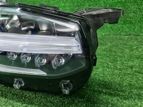 Фара правая Volvo XC90 2 (2014-2019) LED