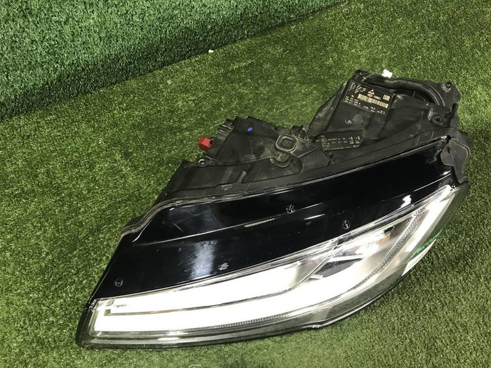 Фара левая Audi A8 D4 (2013-2017) LED