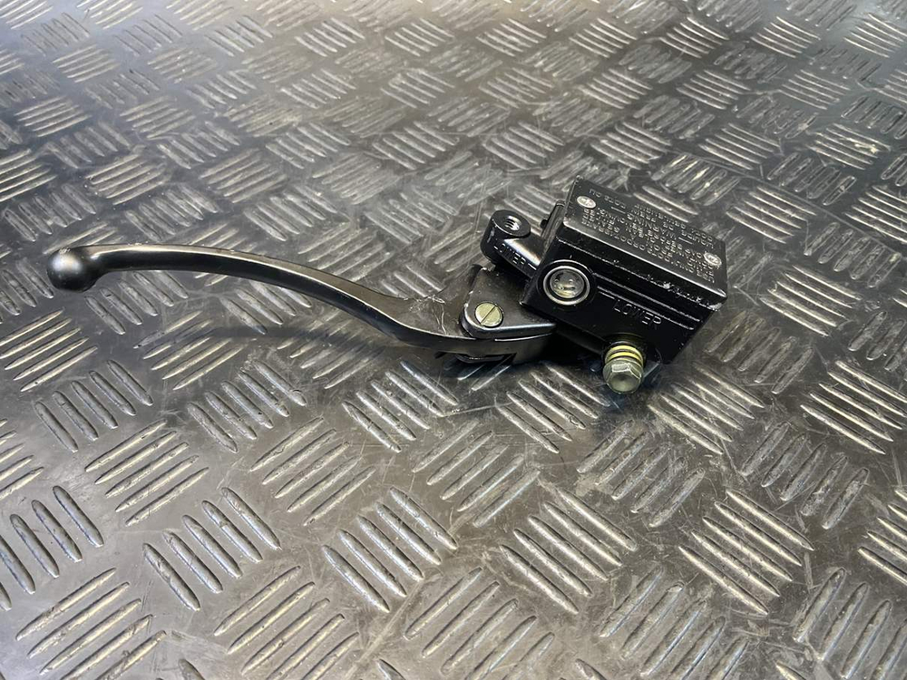 Цилиндр переднего тормоза Yamaha TDM850 RN03J 053996