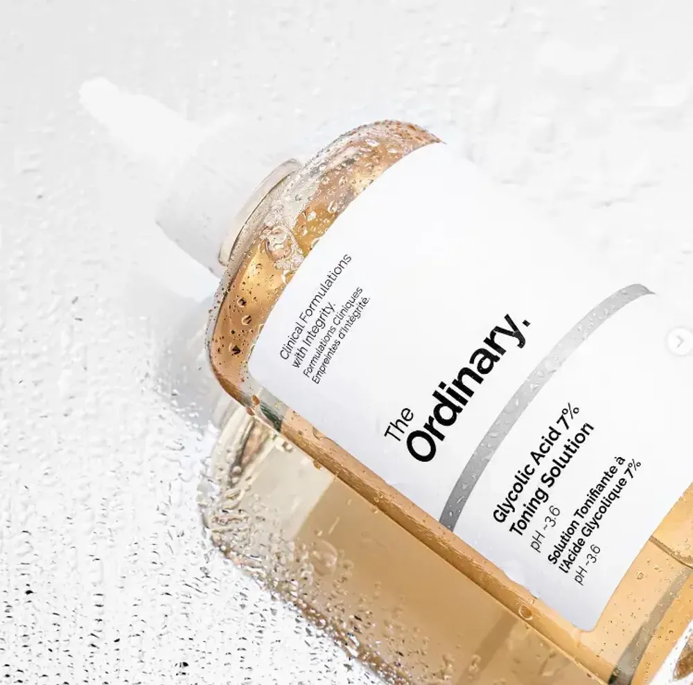 Веганский пилинг-тоник с 7% гликолевой кислоты The Ordinary Glycolic Acid 7% Exfoliating Toner 240 мл.