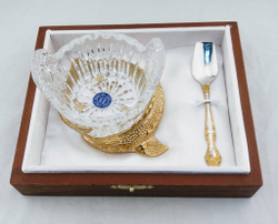 Икорница "Осетр" с ложечкой в  подарочном футляре