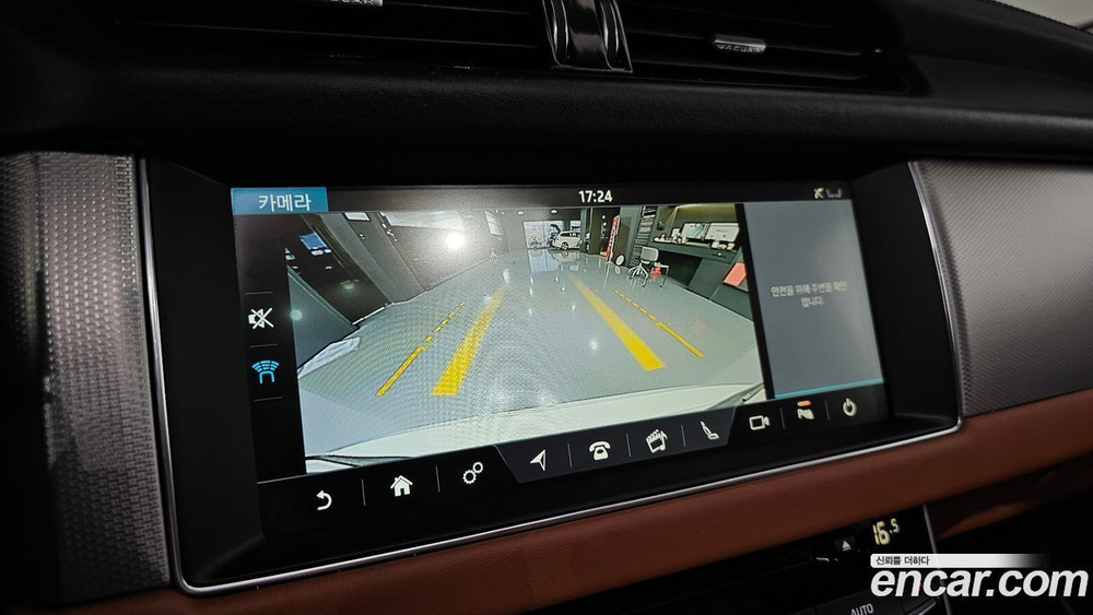 Jaguar XF (X260) 20d Portfolio (11.2020)