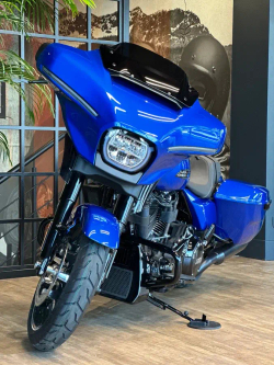 STREET GLIDE SPECIAL, 2024 (Blue Burst/Black Trim)