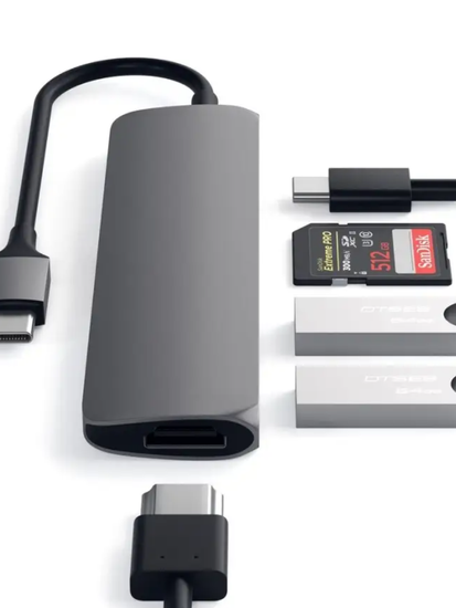 USB адаптер Satechi Slim Aluminum Type-C Multi-Port Adapter with Type-C Charging Port. Интерфейс USB-C. Порты USB Type-C, 2хUSB 3.0, 4K HDMI. Цвет серый космос.