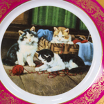 Декоративная тарелка «Пушистая компания»