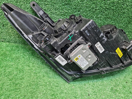 Фара левая Hyundai Santa Fe 3 DM (12-16) ксенон